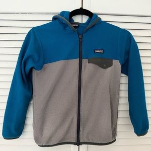 Patagonia zip up kids fleece.